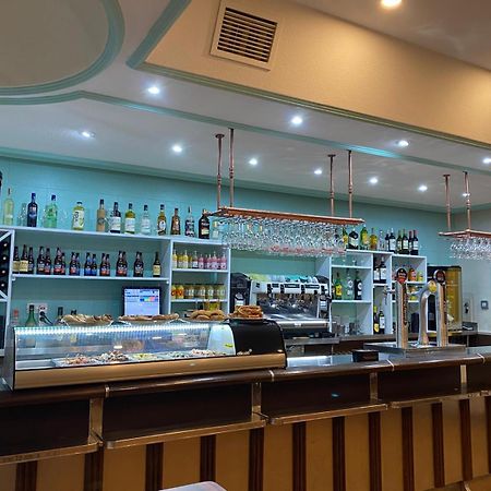 Hostal-Restaurante Posada Del Duque Villalbilla de Burgos 外观 照片